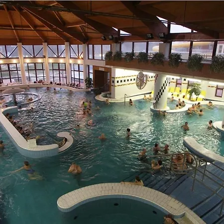 Igazgyoengy Apartamento Zalakaros